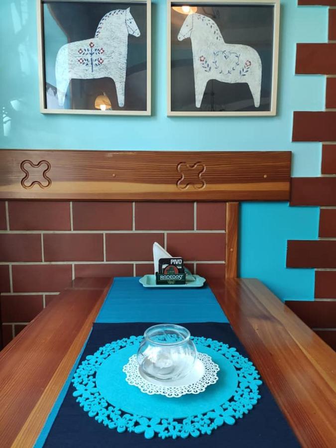 Hotel Saentis Komorní Lhotka 外观 照片